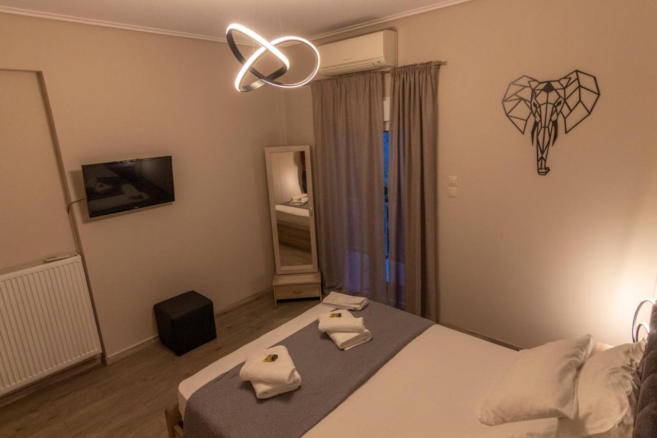 Luxury Apartment 10' From The Center! Athens Exterior photo