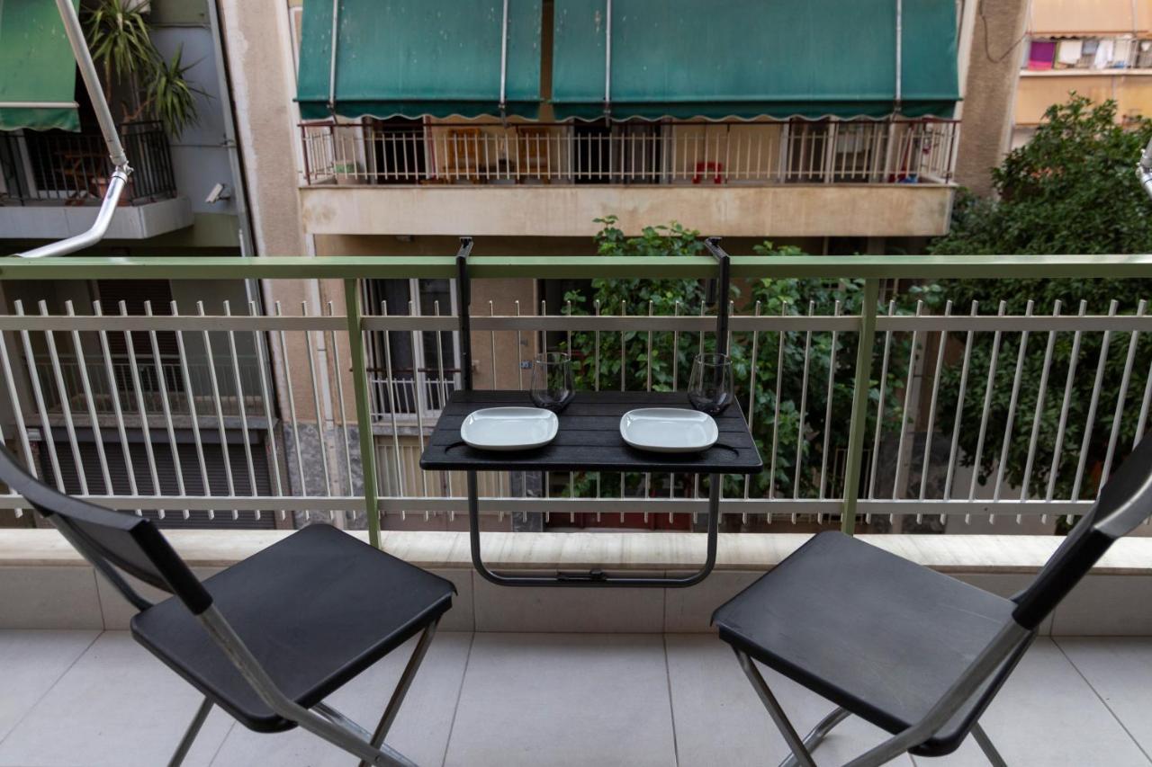 Luxury Apartment 10' From The Center! Athens Exterior photo