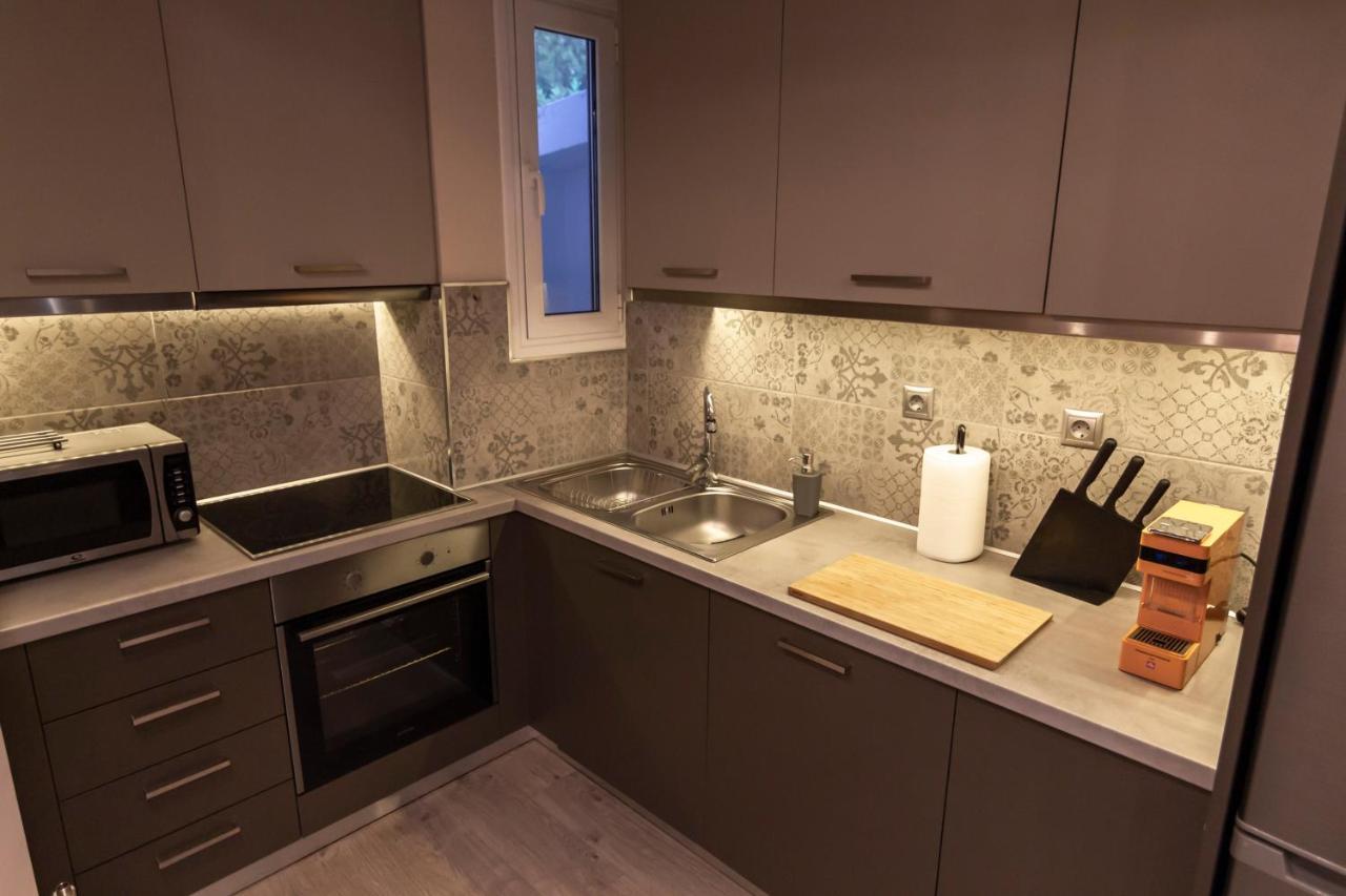 Luxury Apartment 10' From The Center! Athens Exterior photo